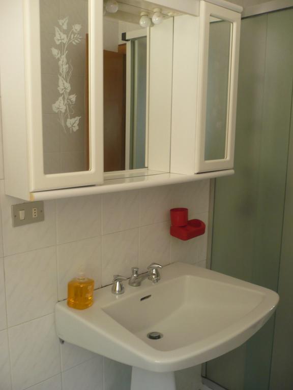 Appartamento Michela Brenzone sul Garda Room photo